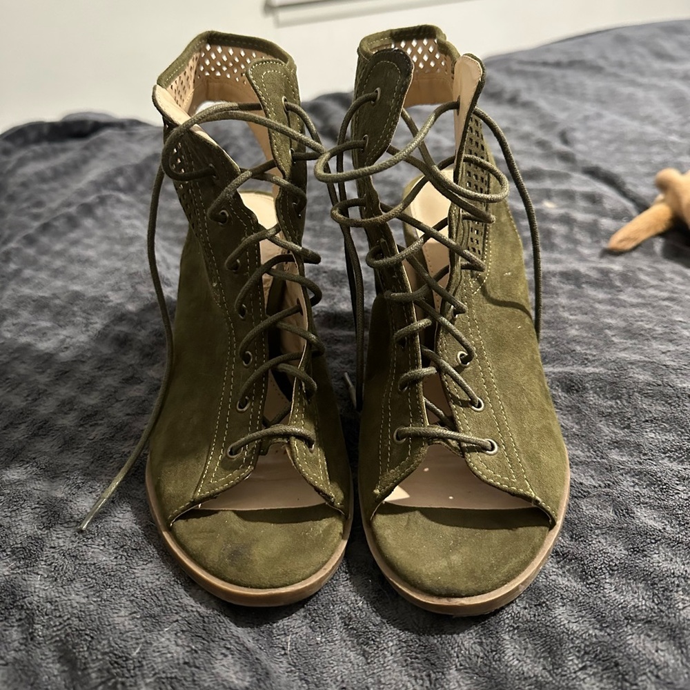 Heeled sandle/ booties
